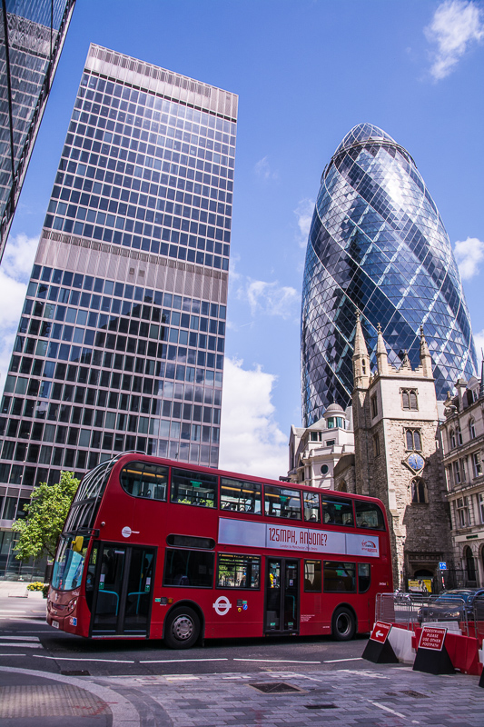 Londýn - jedna z nejznámějších moderních budov je  "Gherkin"